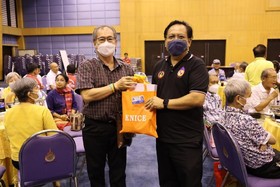 รำลึกถึง ครูด้วยหัวใจ รับพรปีใหม่ สายใยเฟืองเหนือ 2566 พารามิเตอร์รูปภาพ 10